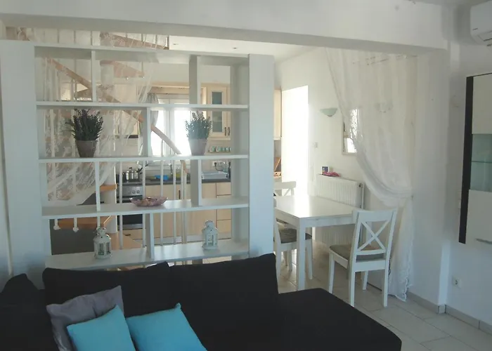 Sea Paradise - Seaside & Private Jacuzzi شقة *