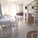 Sea Paradise - Seaside & Private Jacuzzi Apartamento