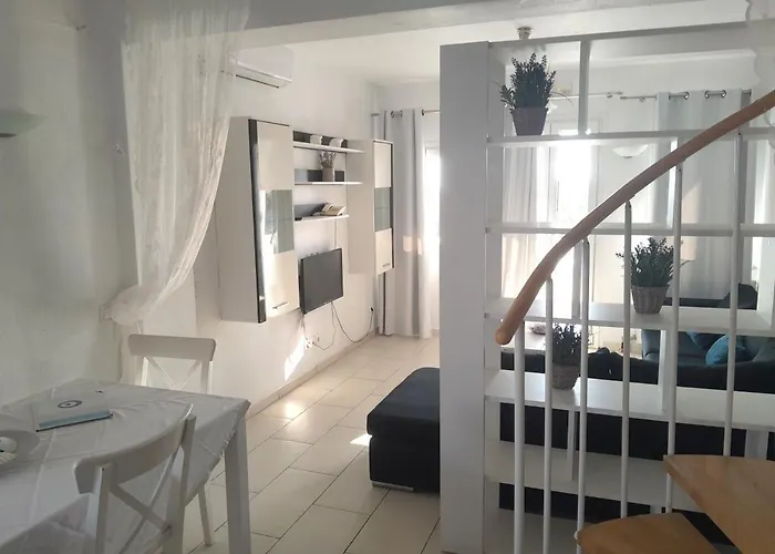 Sea Paradise - Seaside & Private Jacuzzi Apartman *